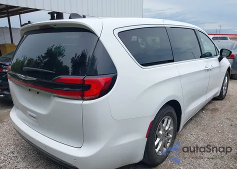 2024 Chrysler Pacifica Touring L z USA, uszkodzony, nr VIN 2C4RC1BG2RR149902